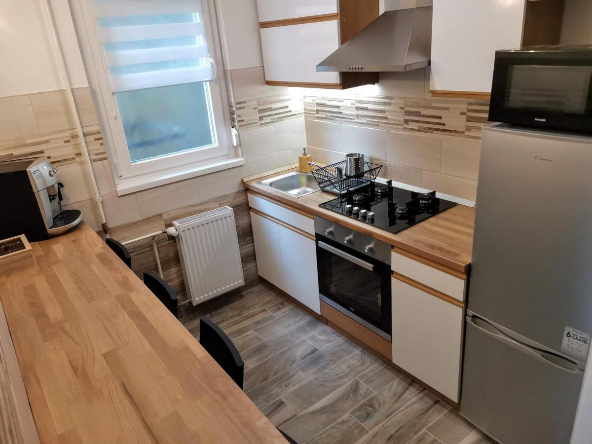 Sweet Life Apartman Eger Buitenkant foto